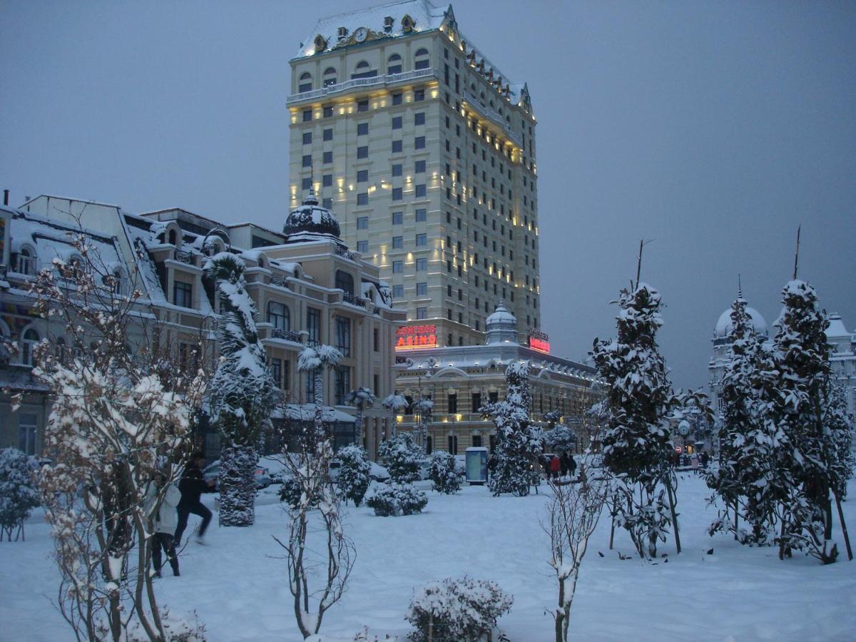Old Batumi'S Diamond Apartamento Exterior foto